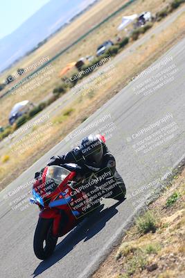 media/Oct-15-2023-TrackXperience (Sun) [[85198ff50b]]/Group 2/session 4 turn 3/